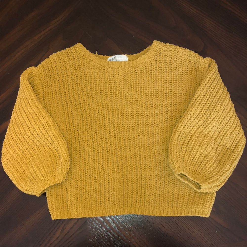 Bubble sleeve sweater